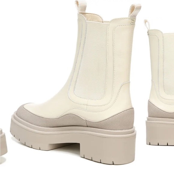 Lulia Chelsea Boot
SAM EDELMAN - Picture 2 of 10